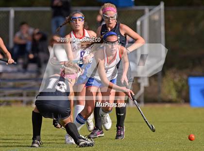 Thumbnail 3 in St. Ignatius vs. Archbishop Mitty photogallery.