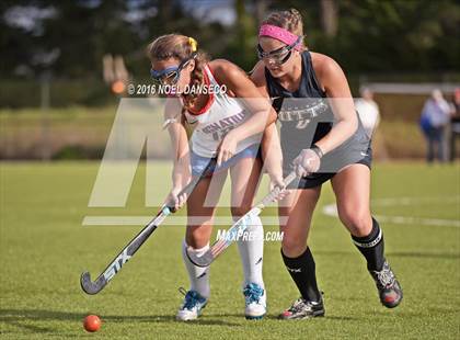 Thumbnail 1 in St. Ignatius vs. Archbishop Mitty photogallery.