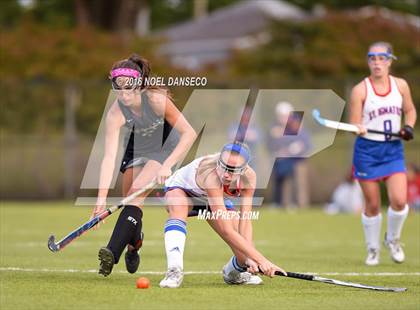 Thumbnail 1 in St. Ignatius vs. Archbishop Mitty photogallery.