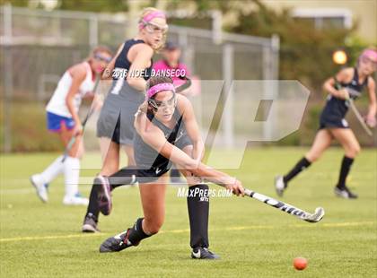 Thumbnail 2 in St. Ignatius vs. Archbishop Mitty photogallery.