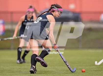 Thumbnail 2 in St. Ignatius vs. Archbishop Mitty photogallery.