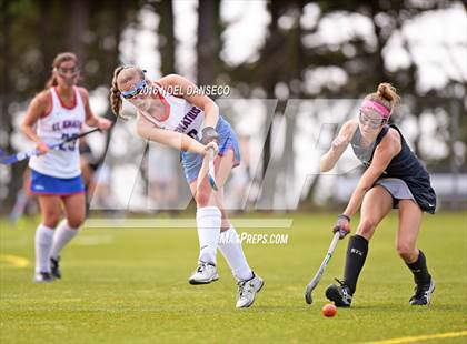 Thumbnail 1 in St. Ignatius vs. Archbishop Mitty photogallery.