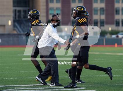 Thumbnail 3 in Spring vs Klein Oak photogallery.