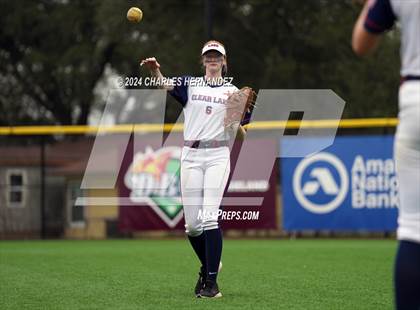 Thumbnail 3 in Clear Lake vs Bellaire (NFCA Leadoff Classic) photogallery.