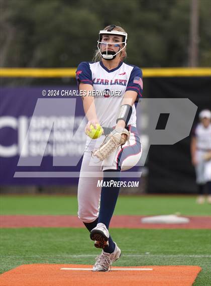 Thumbnail 3 in Clear Lake vs Bellaire (NFCA Leadoff Classic) photogallery.