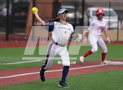 Thumbnail 1 in Clear Lake vs Bellaire (NFCA Leadoff Classic) photogallery.