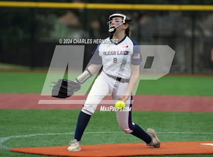 Thumbnail 2 in Clear Lake vs Bellaire (NFCA Leadoff Classic) photogallery.