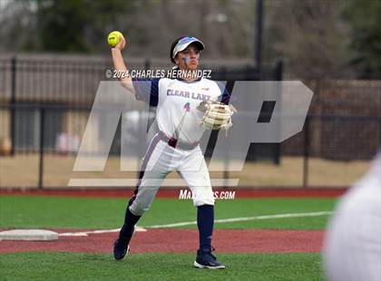 Thumbnail 3 in Clear Lake vs Bellaire (NFCA Leadoff Classic) photogallery.