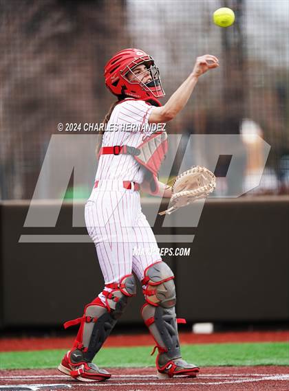 Thumbnail 3 in Clear Lake vs Bellaire (NFCA Leadoff Classic) photogallery.