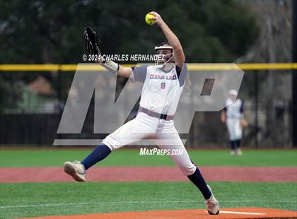 Thumbnail 3 in Clear Lake vs Bellaire (NFCA Leadoff Classic) photogallery.