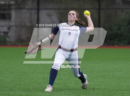 Thumbnail 3 in Clear Lake vs Bellaire (NFCA Leadoff Classic) photogallery.