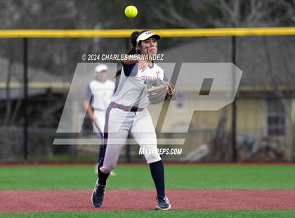 Thumbnail 3 in Clear Lake vs Bellaire (NFCA Leadoff Classic) photogallery.