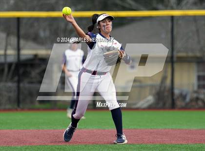 Thumbnail 2 in Clear Lake vs Bellaire (NFCA Leadoff Classic) photogallery.
