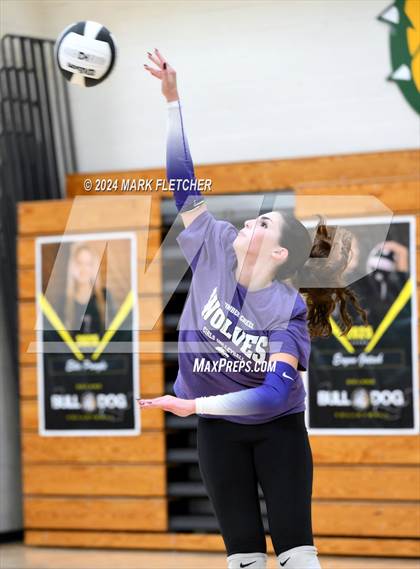 Thumbnail 3 in DeLand vs Timber Creek (FHSAA 7A Region 1 Regional Quarterfinal) photogallery.