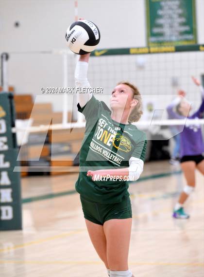 Thumbnail 2 in DeLand vs Timber Creek (FHSAA 7A Region 1 Regional Quarterfinal) photogallery.