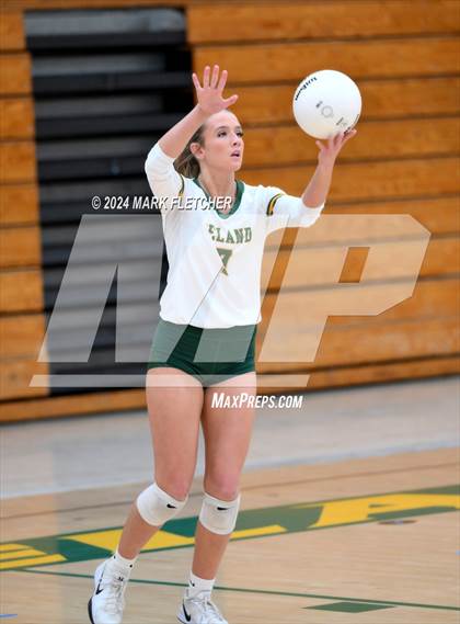 Thumbnail 3 in DeLand vs Timber Creek (FHSAA 7A Region 1 Regional Quarterfinal) photogallery.
