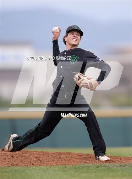 Thumbnail 3 in Thousand Oaks @ Mater Dei Catholic (69th Annual San Diego Lions Tournament) photogallery.