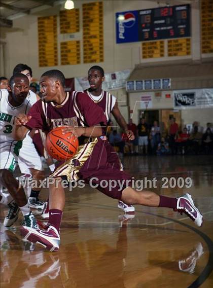 Thumbnail 3 in Fort Myers vs. Paterson Catholic (City of Palms Classic) photogallery.
