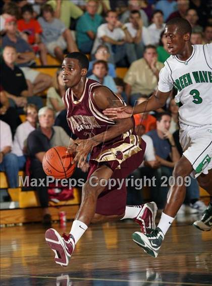 Thumbnail 1 in Fort Myers vs. Paterson Catholic (City of Palms Classic) photogallery.