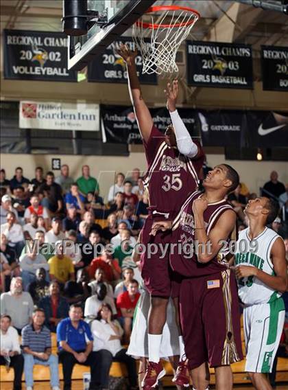 Thumbnail 1 in Fort Myers vs. Paterson Catholic (City of Palms Classic) photogallery.
