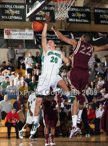 Thumbnail 3 in Fort Myers vs. Paterson Catholic (City of Palms Classic) photogallery.