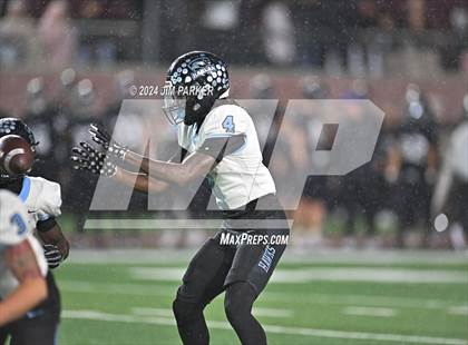 Thumbnail 1 in Harlan vs. Vandegrift (UIL 6A D2 Football Quarterfinals) photogallery.