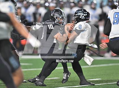 Thumbnail 3 in Harlan vs. Vandegrift (UIL 6A D2 Football Quarterfinals) photogallery.