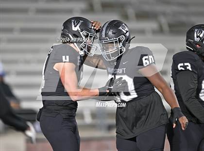 Thumbnail 1 in Harlan vs. Vandegrift (UIL 6A D2 Football Quarterfinals) photogallery.