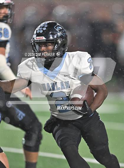 Thumbnail 1 in Harlan vs. Vandegrift (UIL 6A D2 Football Quarterfinals) photogallery.