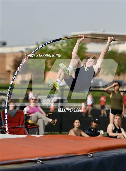 Thumbnail 1 in DuPage Valley Conference Meet photogallery.