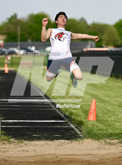 Thumbnail 2 in DuPage Valley Conference Meet photogallery.