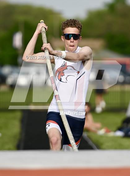 Thumbnail 2 in DuPage Valley Conference Meet photogallery.
