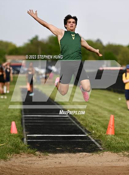 Thumbnail 2 in DuPage Valley Conference Meet photogallery.