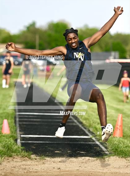 Thumbnail 2 in DuPage Valley Conference Meet photogallery.
