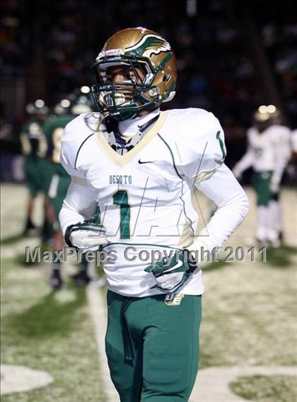 Thumbnail 1 in Longview vs. DeSoto photogallery.