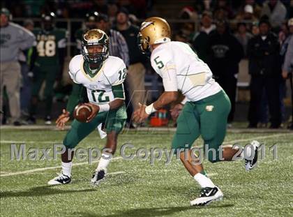 Thumbnail 2 in Longview vs. DeSoto photogallery.