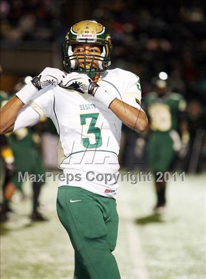 Thumbnail 2 in Longview vs. DeSoto photogallery.