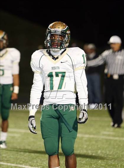 Thumbnail 3 in Longview vs. DeSoto photogallery.