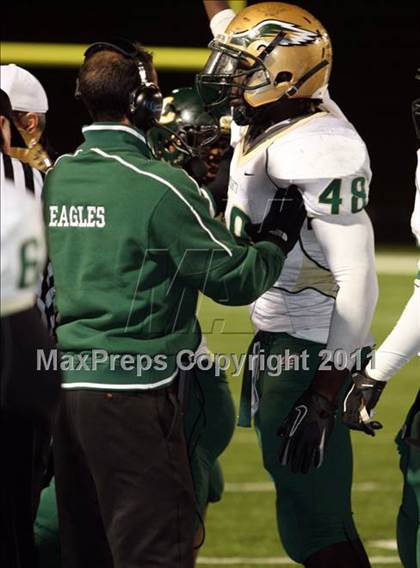 Thumbnail 3 in Longview vs. DeSoto photogallery.