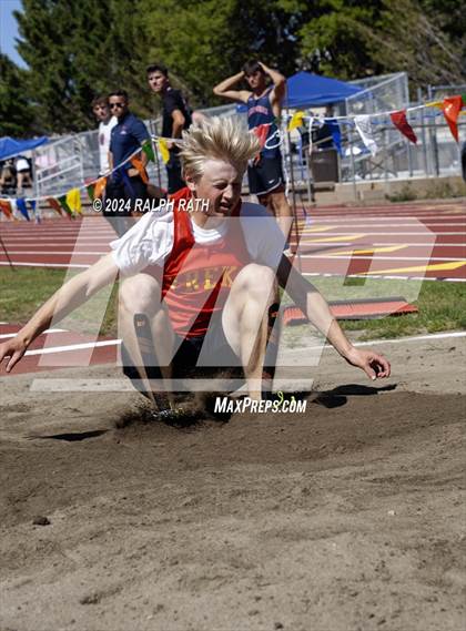 Thumbnail 1 in CIF NS Division 2 Finals (Triple Jump) photogallery.