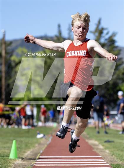 Thumbnail 3 in CIF NS Division 2 Finals (Triple Jump) photogallery.
