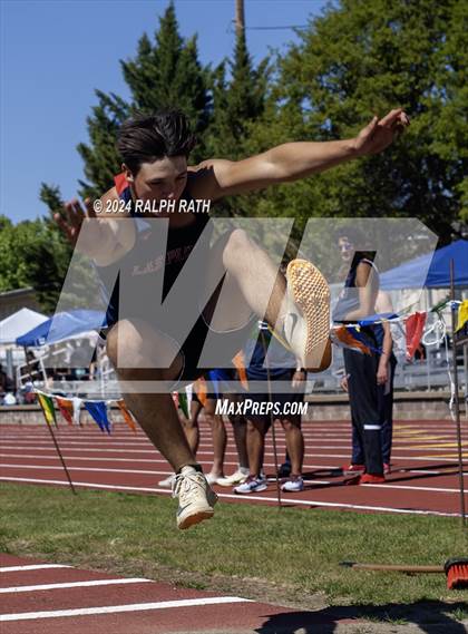 Thumbnail 1 in CIF NS Division 2 Finals (Triple Jump) photogallery.
