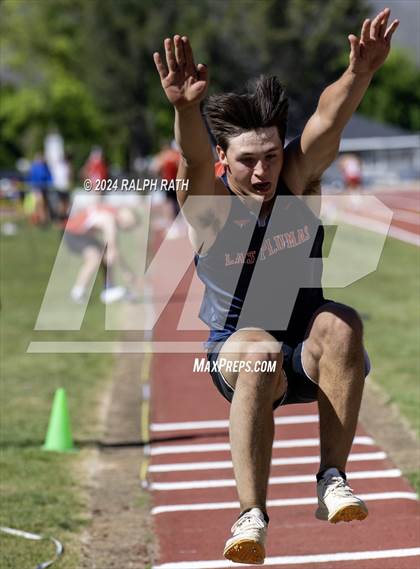 Thumbnail 3 in CIF NS Division 2 Finals (Triple Jump) photogallery.
