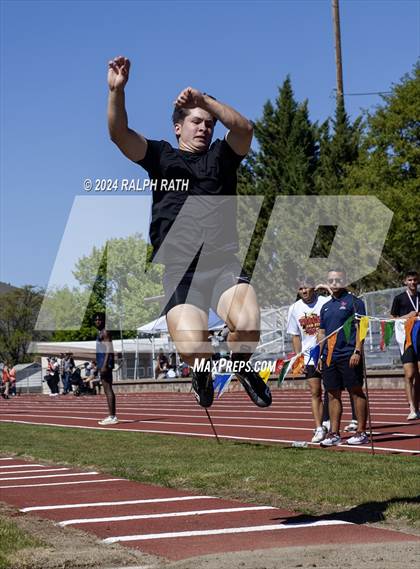 Thumbnail 3 in CIF NS Division 2 Finals (Triple Jump) photogallery.