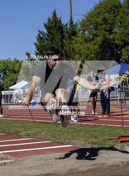 Thumbnail 1 in CIF NS Division 2 Finals (Triple Jump) photogallery.