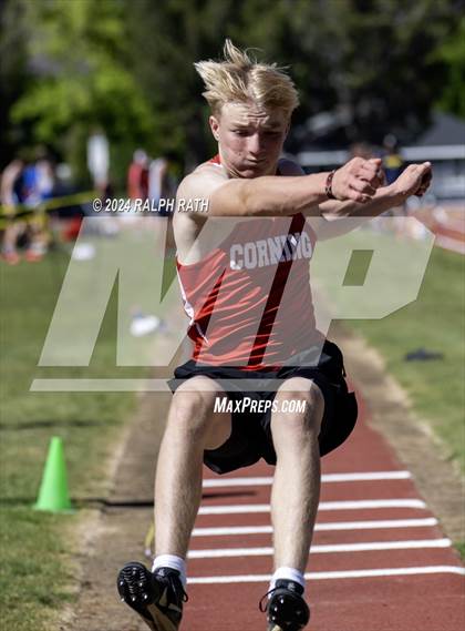 Thumbnail 2 in CIF NS Division 2 Finals (Triple Jump) photogallery.