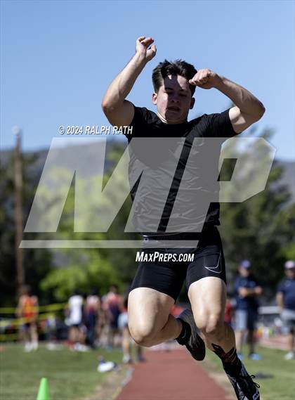 Thumbnail 3 in CIF NS Division 2 Finals (Triple Jump) photogallery.
