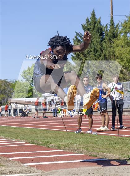 Thumbnail 3 in CIF NS Division 2 Finals (Triple Jump) photogallery.
