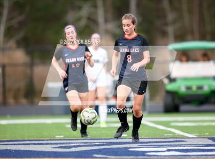 Thumbnail 1 in Grand Oaks vs College Park photogallery.
