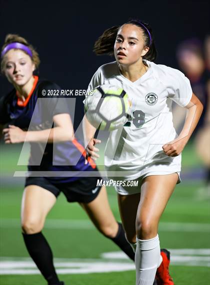 Thumbnail 2 in Grand Oaks vs College Park photogallery.